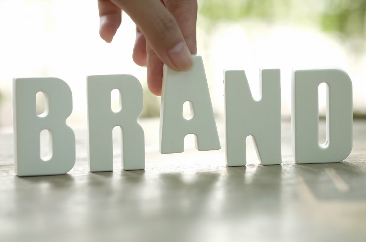 Brand image and social proof signals Canada — certifications testimonials awards